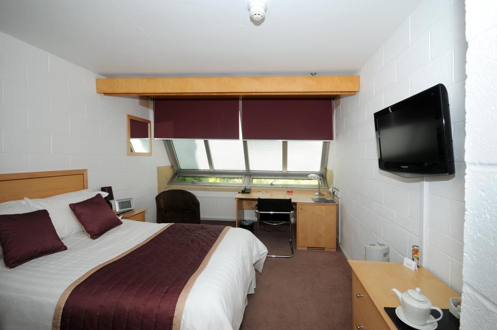 Egrove Park, University Of Oxford South Hinksey Room photo